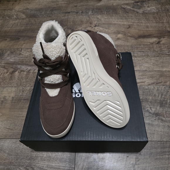 Sorel  Out N Out  Winter Boots Women Size 7.5 - Picture 8 of 11